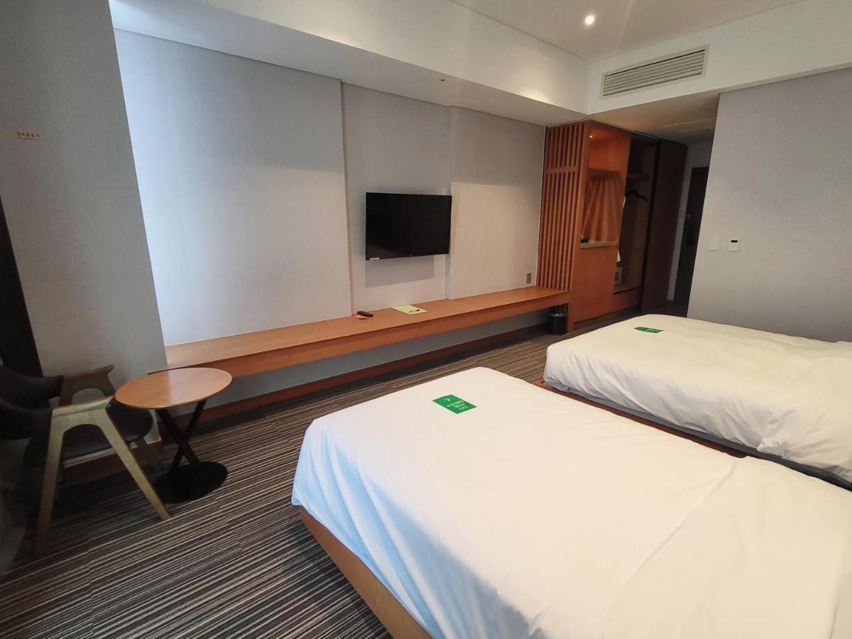 Hotel Tour Incheon Airport Hotel & Suites Exteriér fotografie